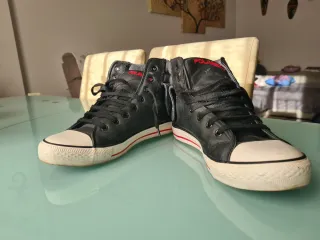 Zapatillas POLINESIA Negras Tipo CONVERSE