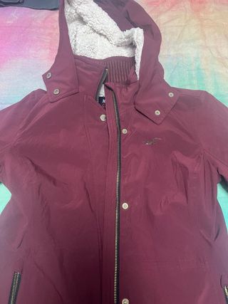 Chaqueta Hollister Morada con Forro Polar