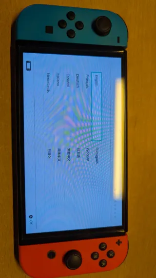 Nintendo Switch OLED rojo y azul