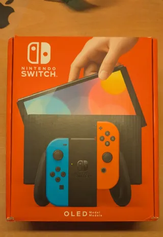 Nintendo Switch OLED rojo y azul