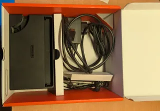 Nintendo Switch OLED rojo y azul