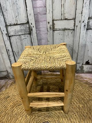 Taburete de madera
