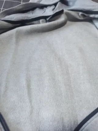 Sudadera Under Armour Gris talla YXL