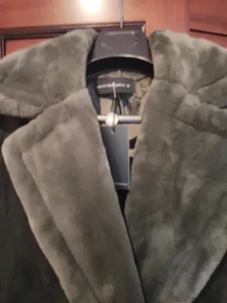 Abrigo de muton verde oliva