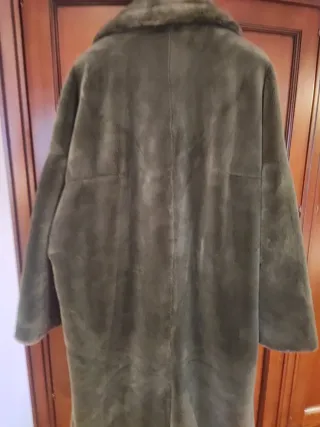 Abrigo de muton verde oliva