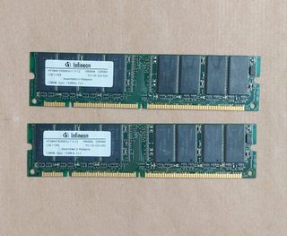 2 banchi sdram Infineon PC133 128MB (tot 256MB)