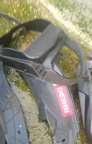 Juego Plásticos Derbi GP1