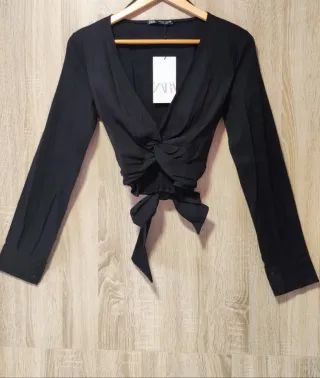Top Zara negro
