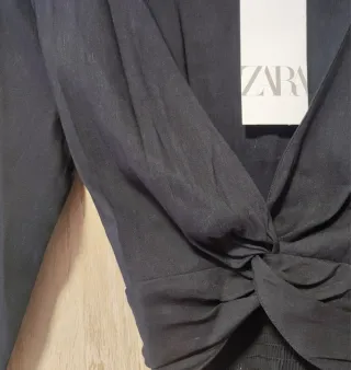 Top Zara negro