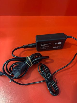 Consola Sony PSP 1004 Negra + Cargador