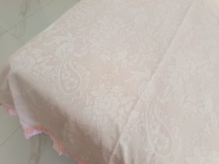 Copriletto matrimoniale rosa damascato