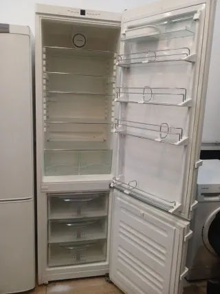 Nevera Liebherr con garantía y transporte