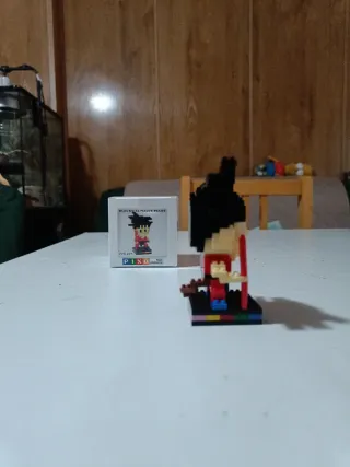 Figura Goku Bloques Píxeles