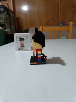 Figura Goku Bloques Píxeles