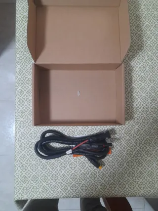 Cable cargador solar para batería auxiliar XT60