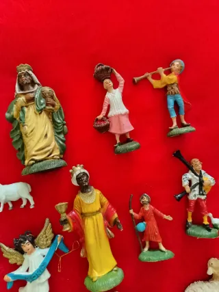 13 statuine presepe natalizio