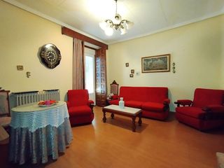 Casa adosada en venta en Tomelloso