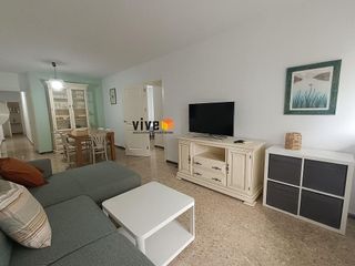 Piso en alquiler en Cruz Roja en Sevilla