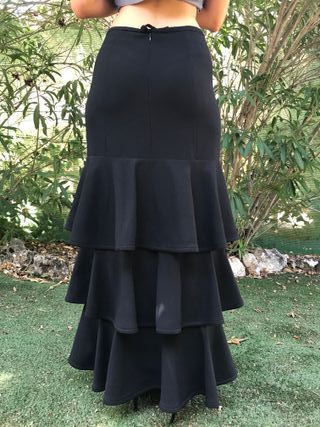 Falda larga volantes negra