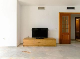 Piso en alquiler en Ciudad Jardín - Tagarete - El Zapillo en Almería