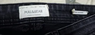 Pantalón vaquero Pull&Bear negro desgastado