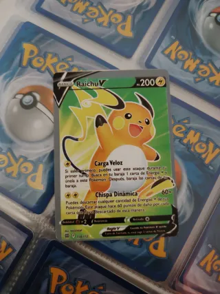 Carta Pokémon Raichu V 158/172 Nueva Edición