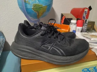 Zapatillas Asics Cumulus 26 Talla 41