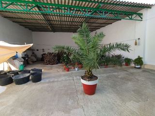 Casa adosada en venta en Tomelloso