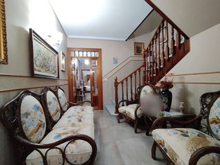 Casa adosada en venta en Tomelloso