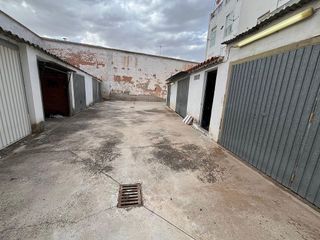 Garaje en venta en Manzanares