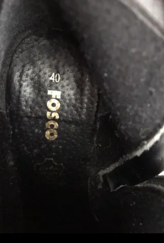 Botines de piel negros con hebilla