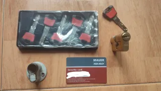 Bombillo Cerradura Alta Seguridad, marca Mauer.