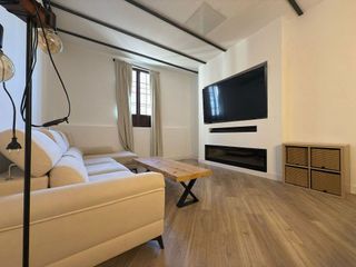 Casa adosada en alquiler en Salteras