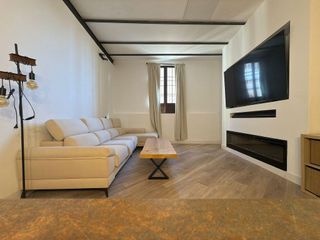 Casa adosada en alquiler en Salteras