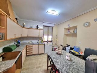 Chalet en venta en Hellín