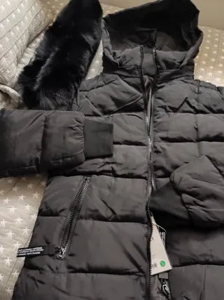 Abrigo niña negro talla 12 sin estrenar