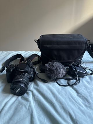 Canon EOS 250D Negra