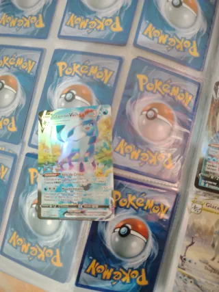 Carta Pokémon Glaceon VMAX 310