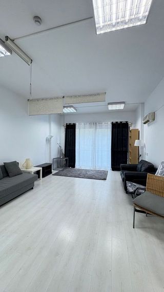 Oficina en alquiler en Virgen del Cortijo - Manoteras en Madrid