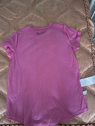 Camiseta Under Armour rosa