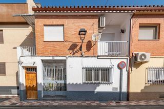 Casa adosada en venta en Albolote