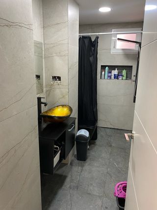 SE VENDE PLANTA BAJA REFORMADA