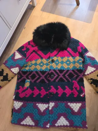 Abrigo italiano con cuello de pelo