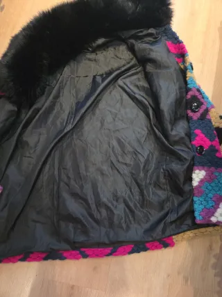 Abrigo italiano con cuello de pelo