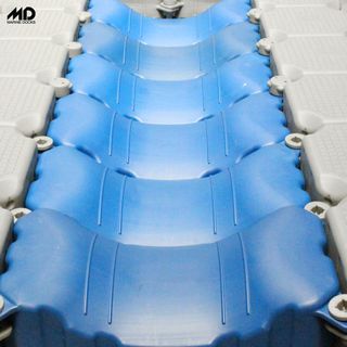 Plataforma modular flotante para moto acuática