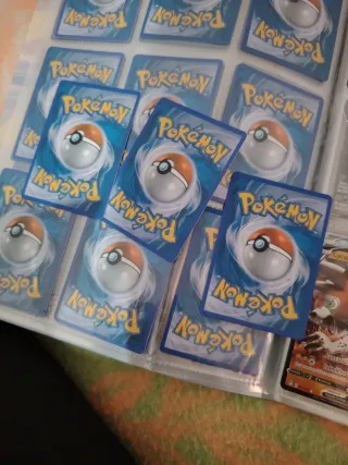 Carta Pokémon Dragonite V Edición Nueva