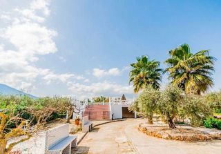 Chalet en alquiler en Alhaurín el Grande