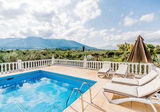 Chalet en alquiler en Alhaurín el Grande