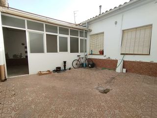 Casa pareada en venta en Tomelloso