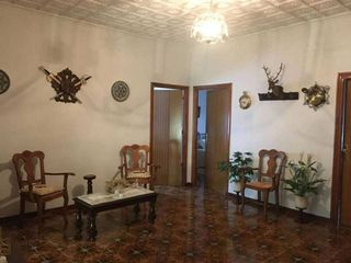 Chalet en alquiler en Consuegra